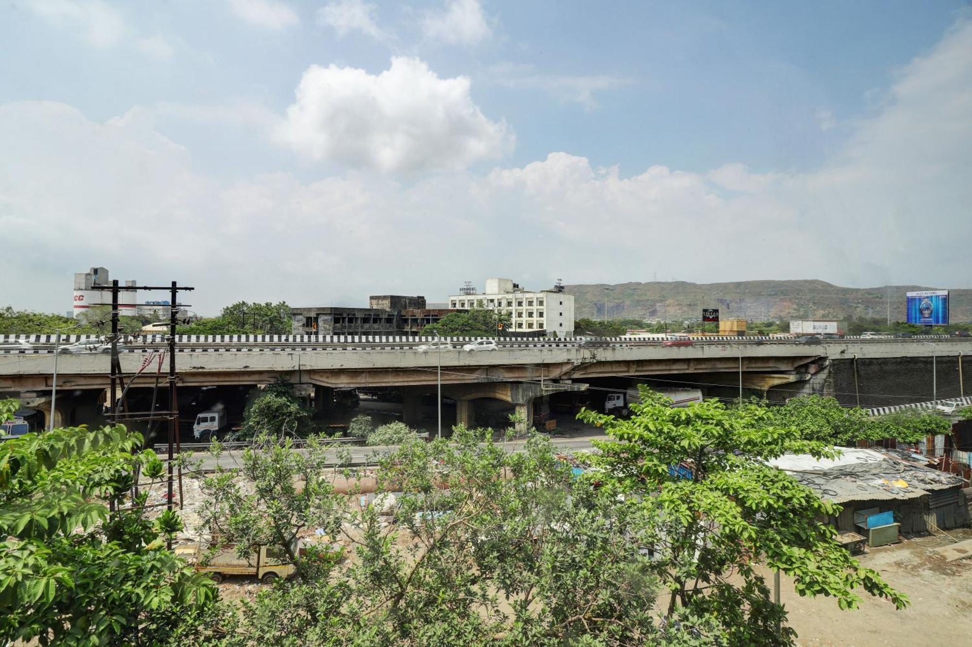 Hotel New Sarovar Grand Panvel Exterior foto